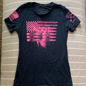 NWOT Grunt Style Bullet Flag Tee